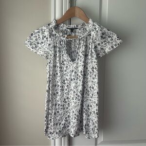 Banana Republic Ruffled Floral Top